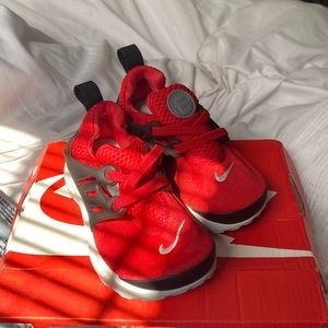 Nike little presto
